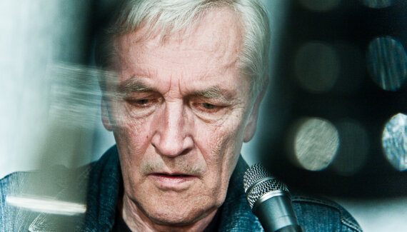 Bohdan Zadura: Báseň není osel. Všechno neunese